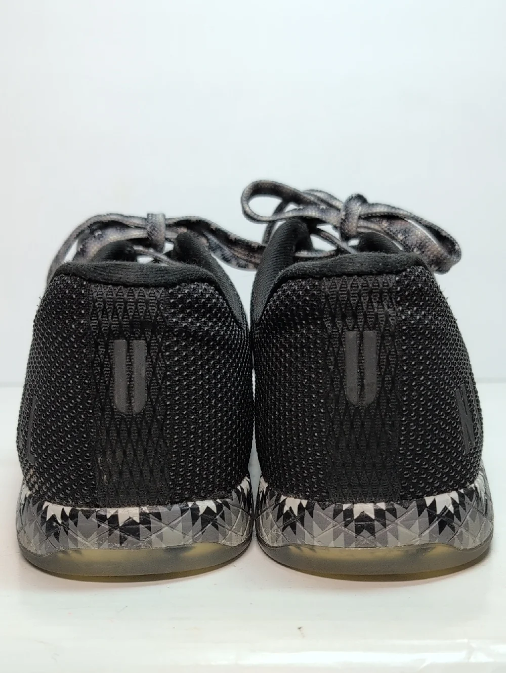 NOBULL breathable lack